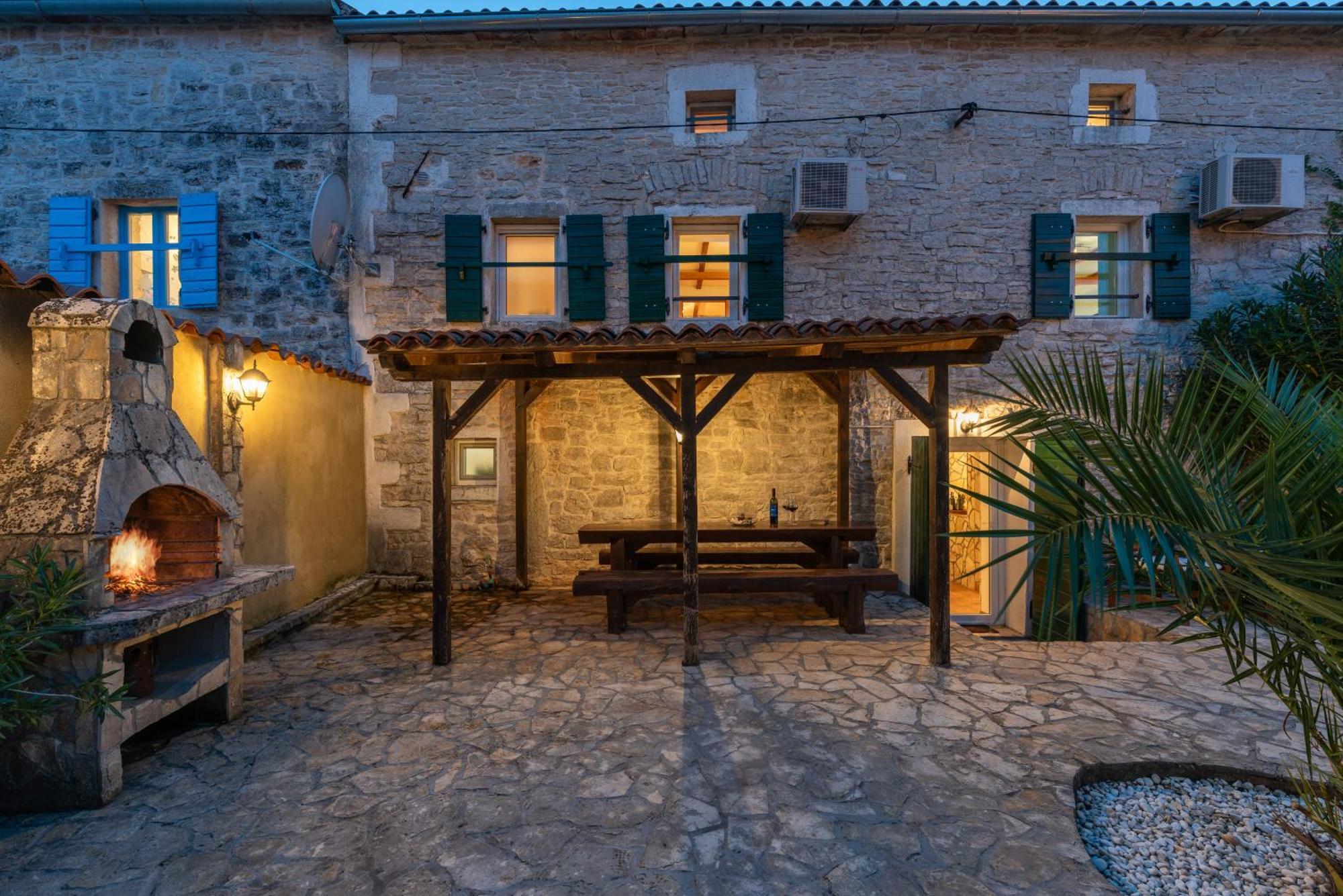 Villa Casa Stifanici Baderna Esterno foto
